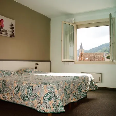 Hotel Les Portes Du Cantal