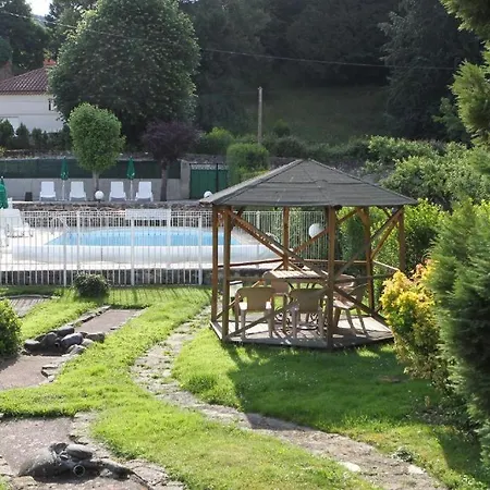 Hotel Les Portes Du Cantal 2*